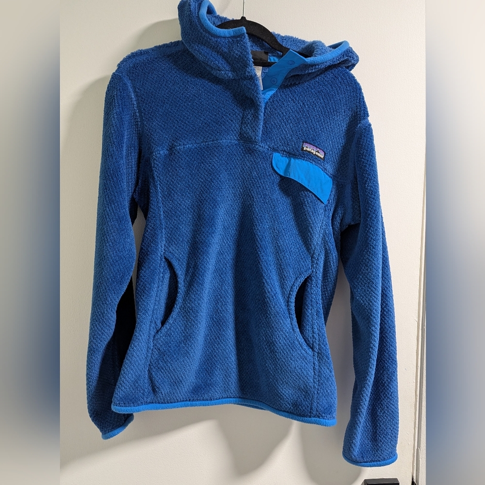 Patagonia Women's Vibrant Blue Fleece Jacket